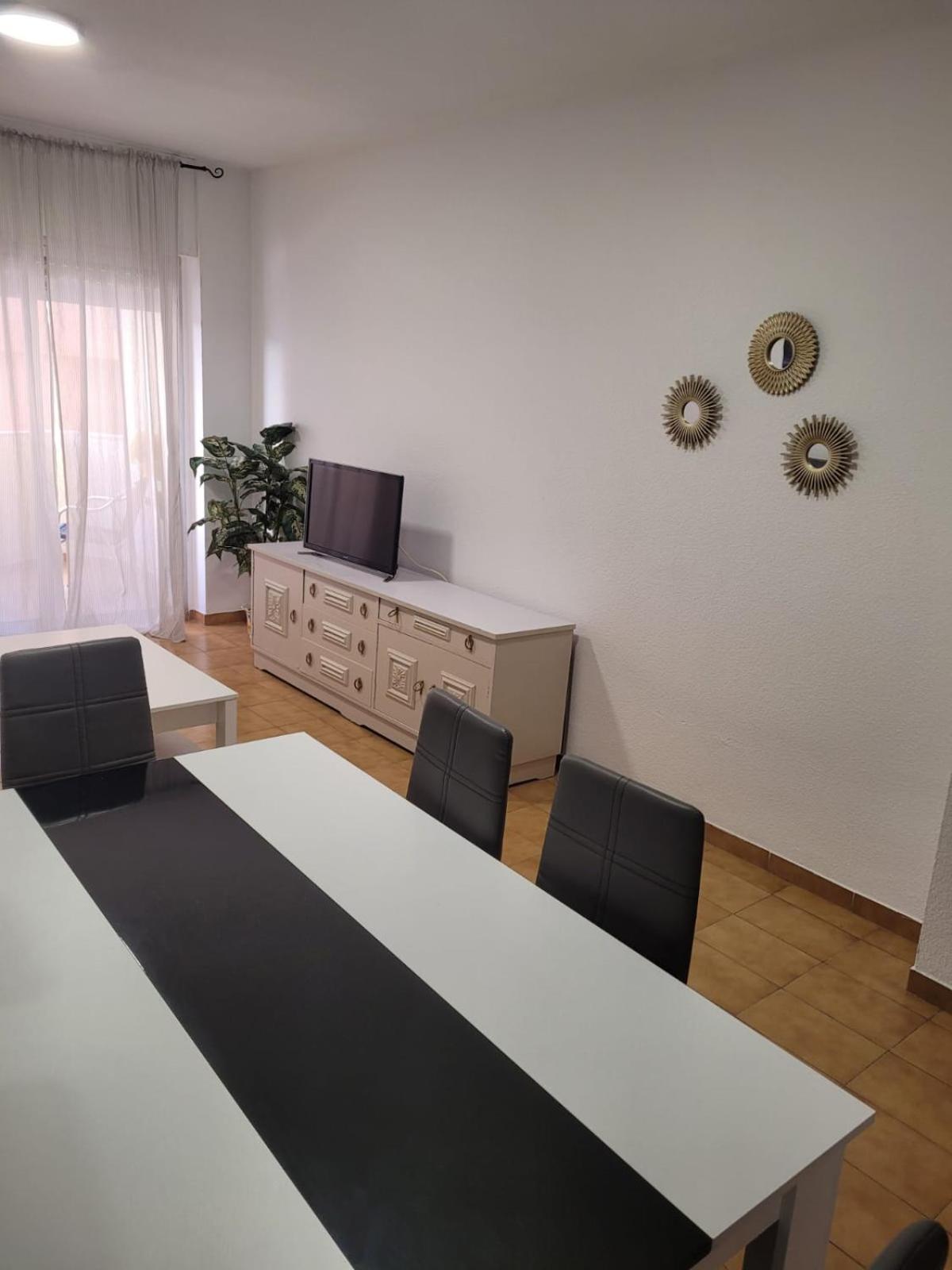 Apartamento Montserrat Алмерия Екстериор снимка